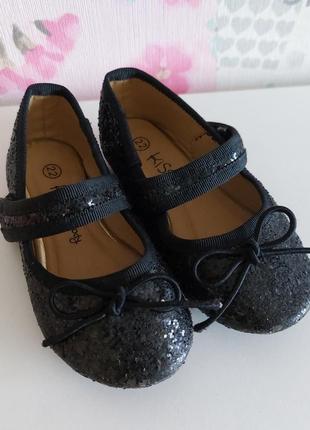 Блестящие, черные, легкие туфельки для принцессы 12.5см3 фото