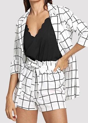Костюм женский в клетку шорты и пиджак