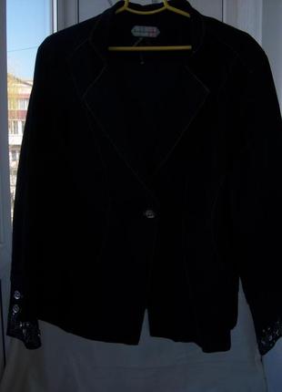 Пиджак женский джинсовый большего р. евро 20