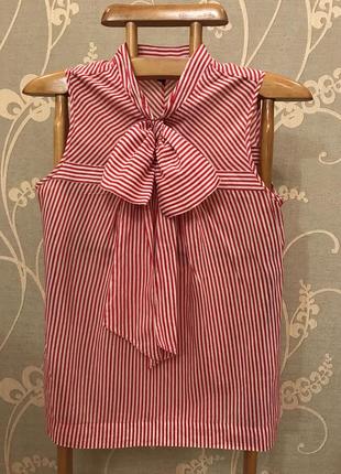 Огромный выбор красивых блуз и рубашек.