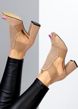 Туфлі з відкритим носком босоніжки ботильони на підборі каблуці замш перфорація сітка6 фото