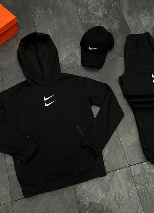 Жіночий спортивний костюм nike