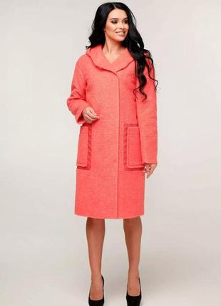 Фабричне демісезонне жіноче пальто