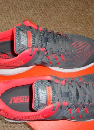 Новые беговые nike zoom winflo 2 7
