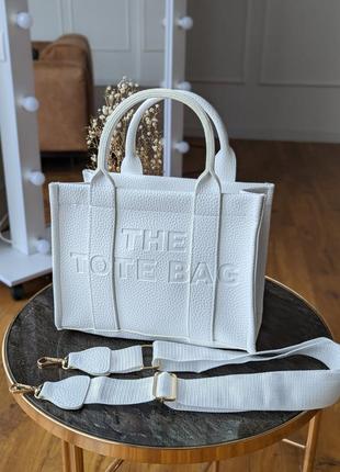 Белая модная молодежная сумочка с ручками маленькая брендовая сумка через плечо белого цвета