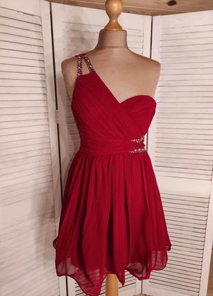 Шикарное красное платье7 фото