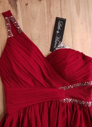 Шикарное красное платье4 фото