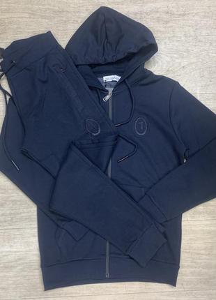 Костюм trussardi в двух цветах