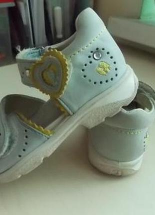 Босоножки elefanten р-р21германия.распродажа!!!