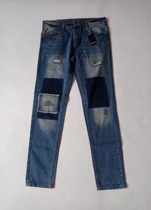 Esmara. синие джинсы бойфренд с нашивками.2 фото