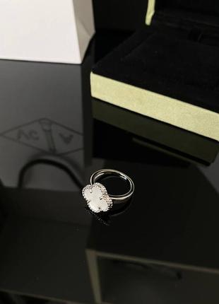 Брендовое кольцо 4