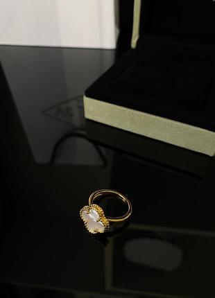 Брендовое кольцо 3