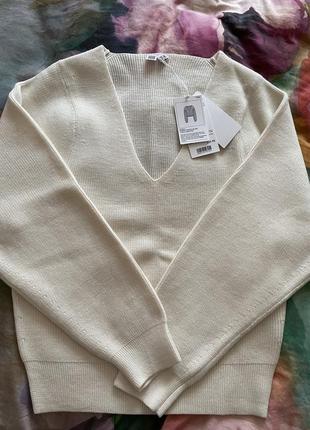 Светер uniqlo