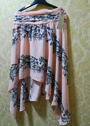 Персиковая юбка с симметричным низом от zara
