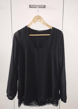 Блузка з мереживом