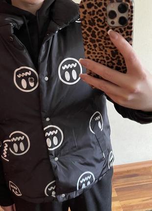 Жилет двосторонній чорний ,жилетка