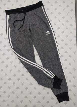 Штани Weiß adidas оригінал2 фото