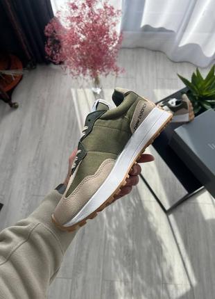 Стильные женские кроссовки new balance 327 beige khaki хаки с бежевым3 фото