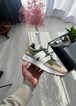 Стильные женские кроссовки new balance 327 beige khaki хаки с бежевым2 фото