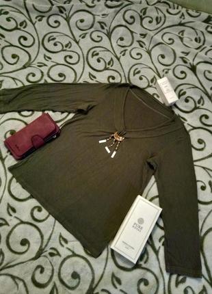 Жіноча кофтинка