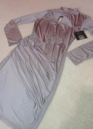Обтягивающее платье с вырезом на декольте и драпировкой s/м размер2 фото