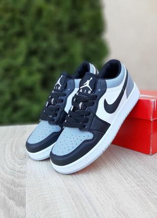 Кроссовки nike air jordan 1 retro low