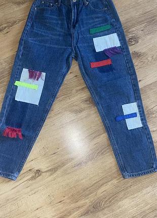 Хлопковые джинсы mom