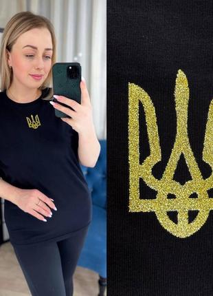Патриотическая футболка женская с гербом украины6 фото