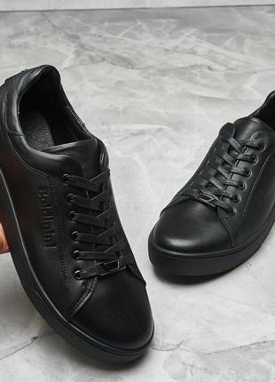 Кроссовки мужские кожаные черные8 фото