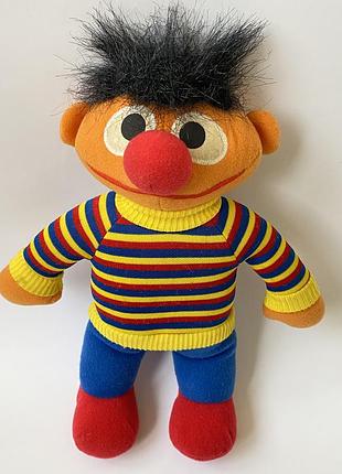 М'яка іграшка чоловічок