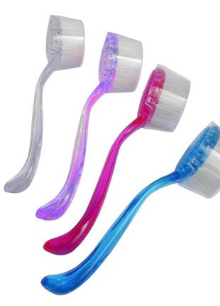 Щітка з ручкою для манікюру та педикюру molekula