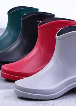 Женские резиновые сапоги новинка!