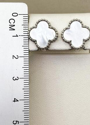 Сережки серебряные с перламутром "клевер" 4,14 г6 фото