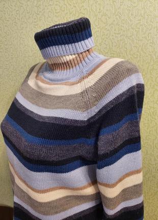 Вовняний светр гольф в смужки з високою горловиною3 фото