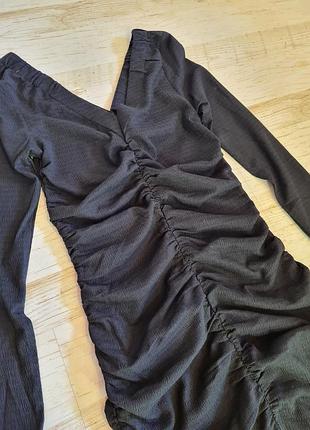 Красиве члрне міді плаття h&m 8