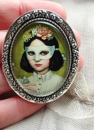 Брошка-кулон дівчинка сіорі мацумото, стимпанк, готика
