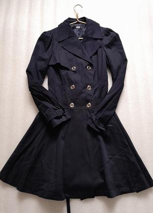 Натуральный с пышным низом плащик для барби.очень женственный с оригинальной спинкой.спинка корсет.