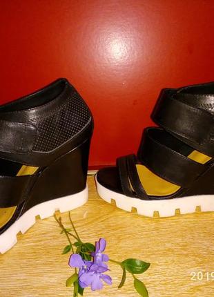 Боссоножки португальської бренла attizzare