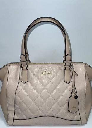 Большая фирменная обьемная оригинальная сумка на/ через плечо guess.