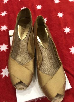 Босоножки оригинал