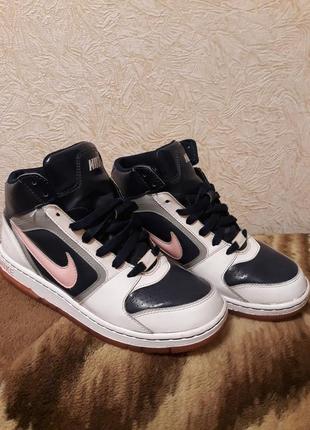 Высокие кроссовки nike air.кожаные,оригинал. 4
