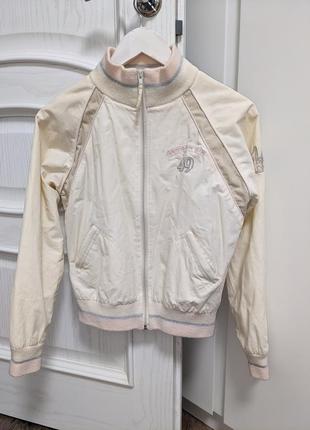 Дитяча спортивна літня курточка -вітровка на підкладці.