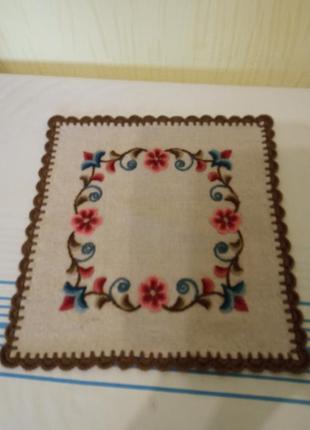 Классные салфетки, вышитые