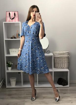 Гарне плаття holly willoughby