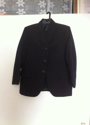 Продам новий костюм для хлопчика
