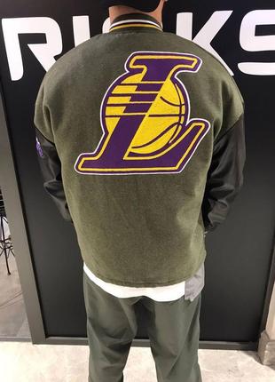 Топовый бобмер lakers9 фото