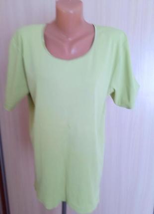 Красивая футболка    фирма gina laura р 52- 54