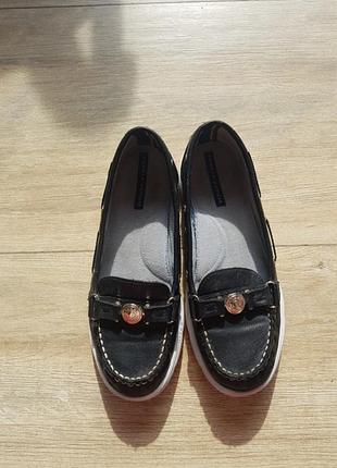 Лофери tommy hilfiger 38.5 розмір