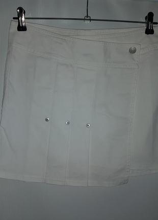 Біла спідниця джинсова нова. швейцарія