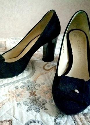 Класичні чорні замшеві туфлі1 фото